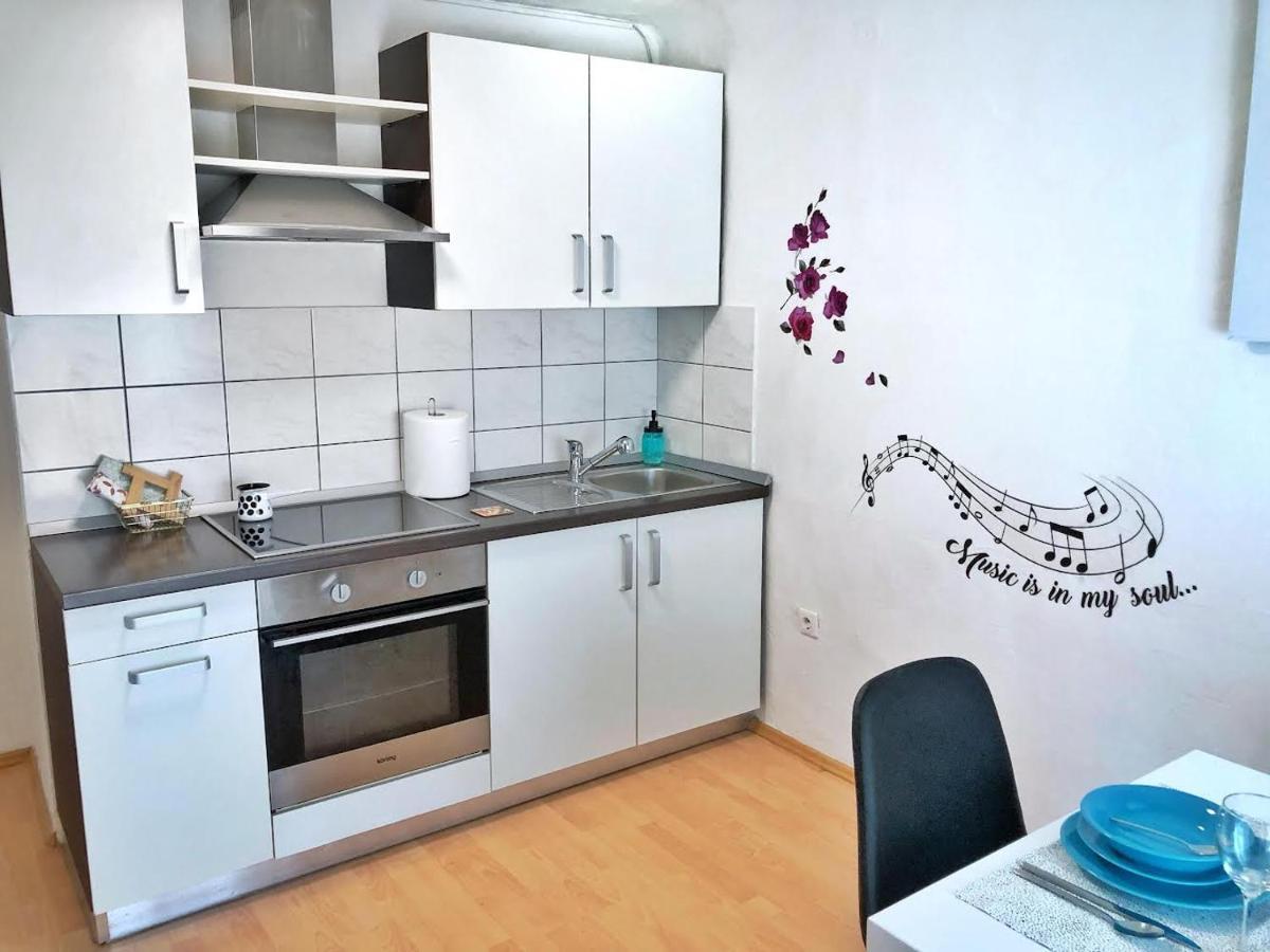 1Br Apartment On The Most Beautiful Street In Ljubljana Center 外观 照片
